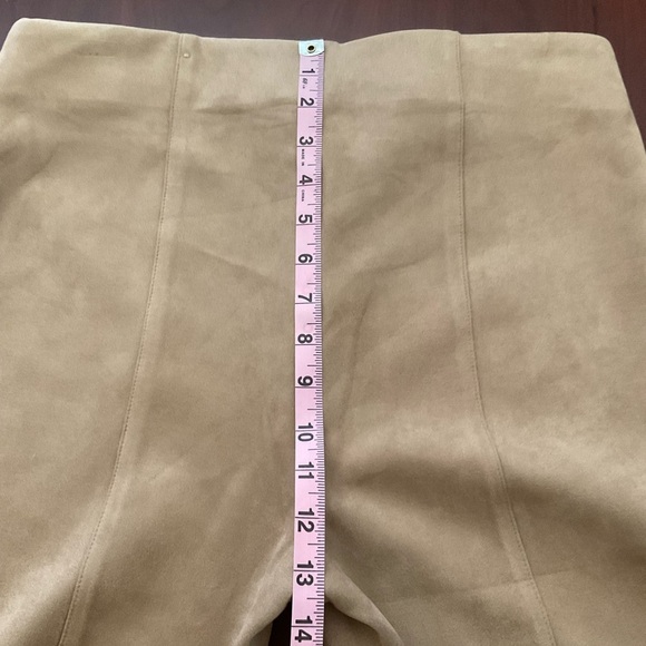 Chico’s Faux Suede Leggings High Waist Pull On Camel Women’s Sz 8R (Chico’s 1R) - Picture 6 of 10